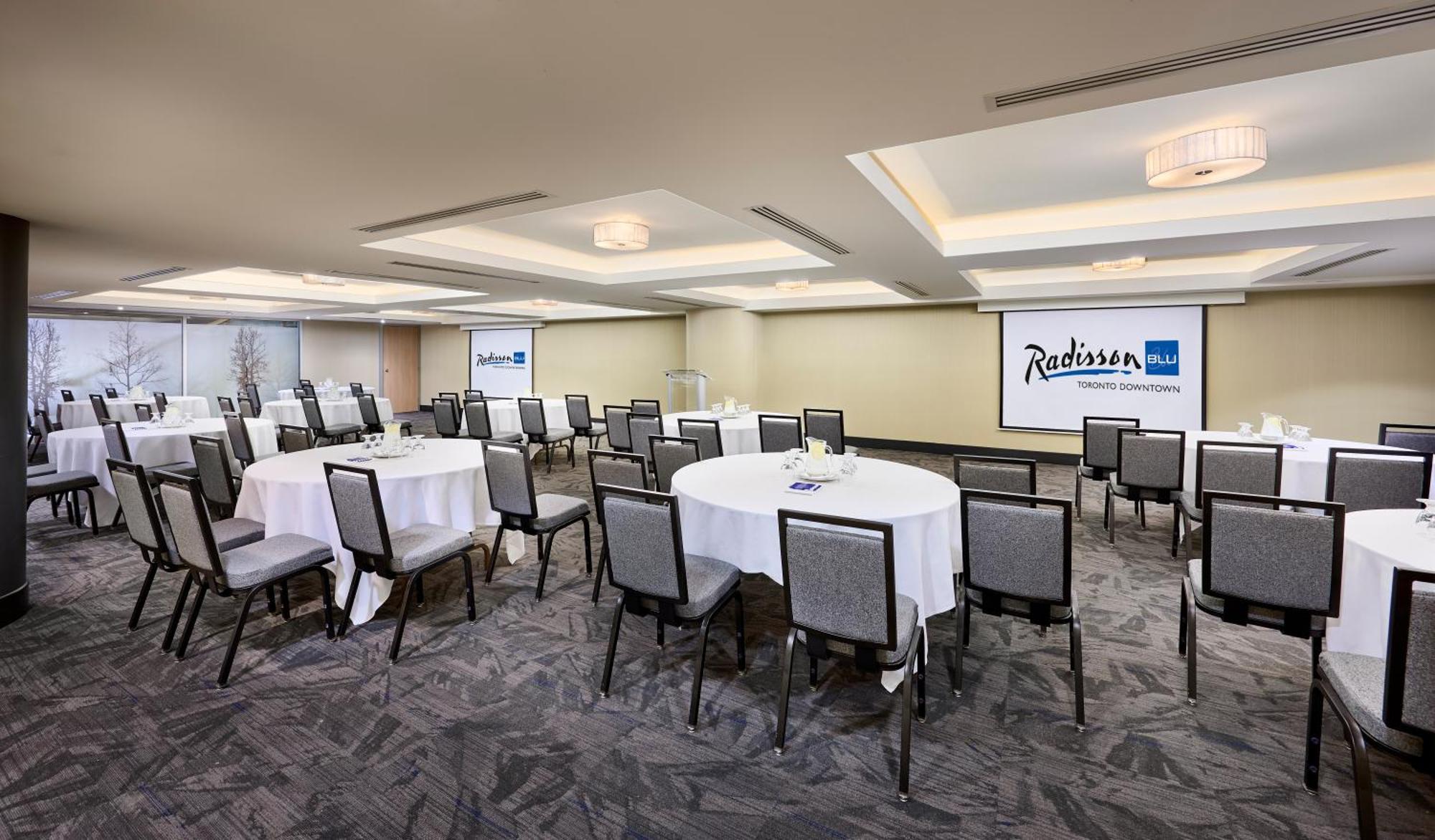 Radisson Blu Toronto Downtown Hotel Luaran gambar